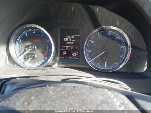2T1BURHE8JC059869 Toyota COROLLA LE