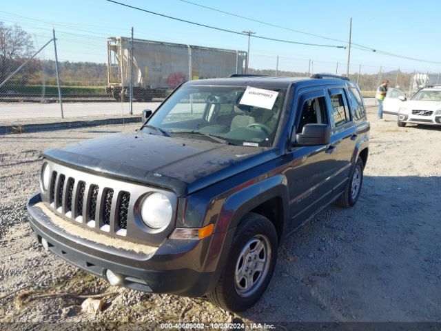 1C4NJPBB8GD683675 Jeep Patriot Sport
