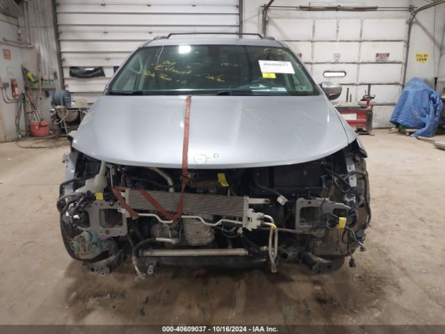 2C4RC1DG4LR157021 Chrysler Voyager Lxi