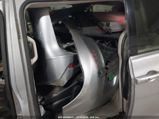 2C4RC1DG4LR157021 Chrysler Voyager Lxi