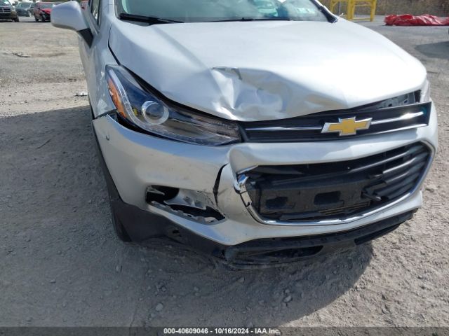 KL7CJPSM1NB547662 Chevrolet Trax Awd Lt
