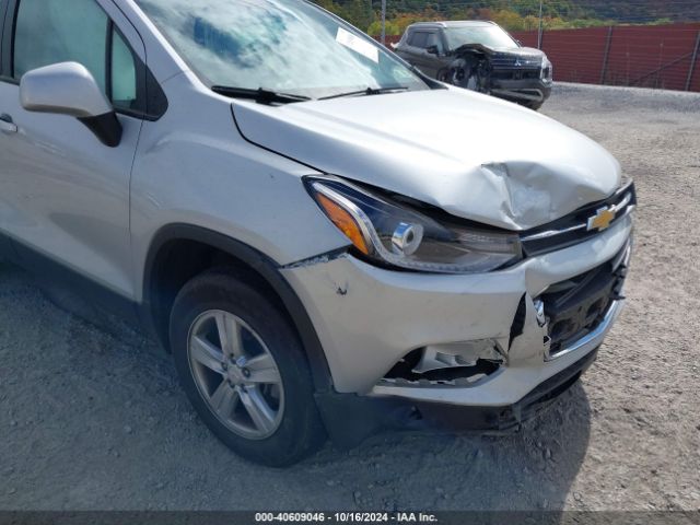 KL7CJPSM1NB547662 Chevrolet Trax Awd Lt