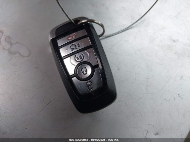 3FA6P0H92HR105651 Ford FUSION SE