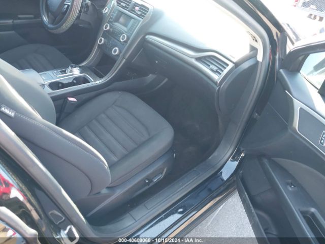 3FA6P0HD9JR208155 Ford FUSION SE