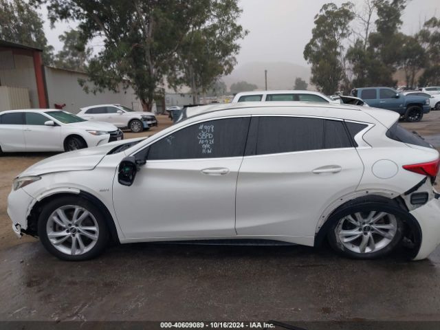 SJKCH5CP6HA039450 Infiniti QX30