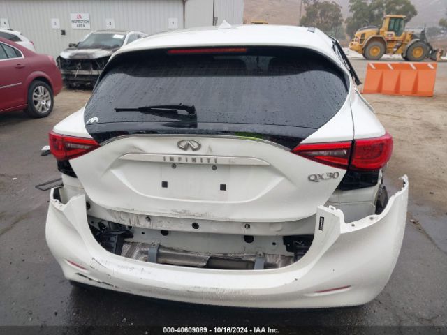 SJKCH5CP6HA039450 Infiniti QX30