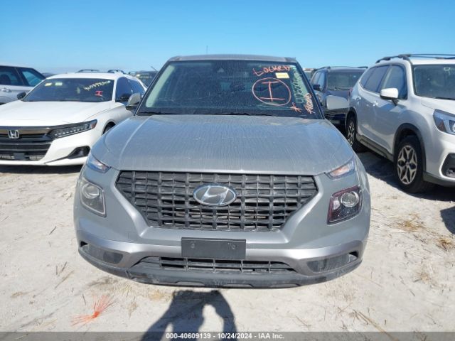 KMHRB8A3XNU186392 Hyundai Venue Se