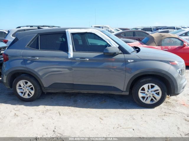 KMHRB8A3XNU186392 Hyundai Venue Se