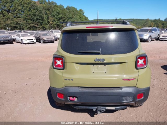 ZACCJBCTXFPB79579 Jeep Renegade Trailhawk