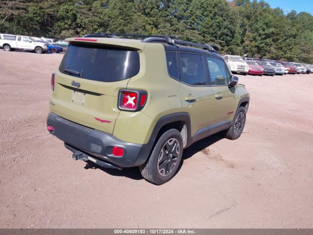 ZACCJBCTXFPB79579 Jeep Renegade Trailhawk