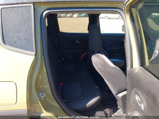 ZACCJBCTXFPB79579 Jeep Renegade Trailhawk