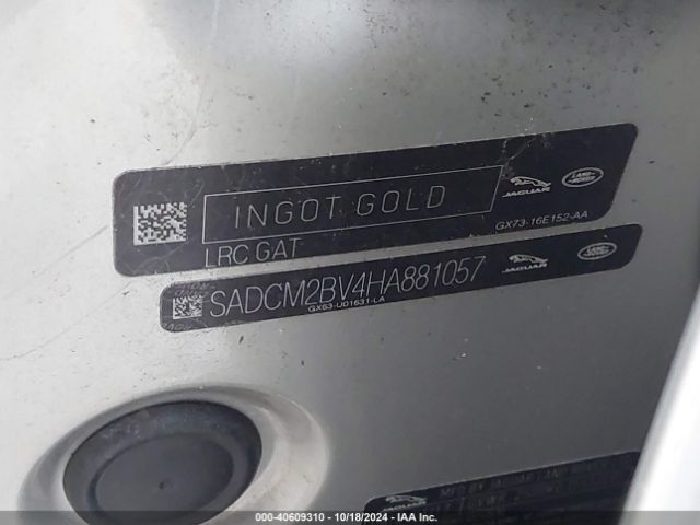 2017 JAGUAR F-PACE SADCM2BV4HA881057 Photo 8