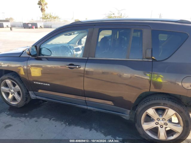 1C4NJCEB8ED690868 Jeep Compass Latitude