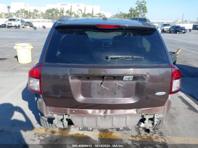 1C4NJCEB8ED690868 Jeep Compass Latitude
