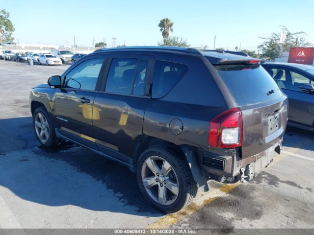 1C4NJCEB8ED690868 Jeep Compass Latitude