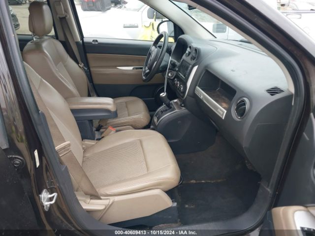 1C4NJCEB8ED690868 Jeep Compass Latitude