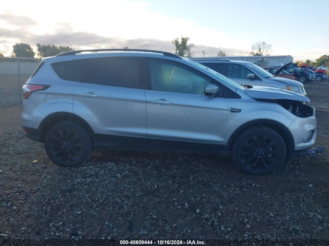 Ford ESCAPE SE 2018 1FMCU9GD8JUC02959 Image 13