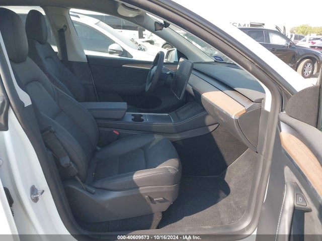 2023 TESLA MODEL Y 7SAYGDEE2PA155705 Photo 4