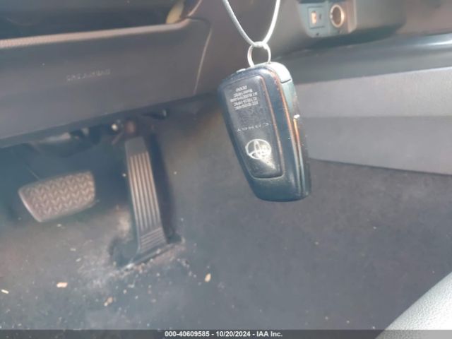 4T1B11HK7JU023055 Toyota CAMRY SE