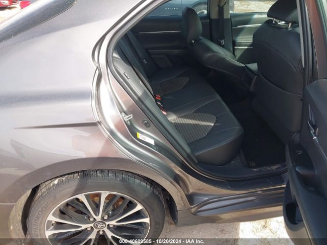 4T1B11HK7JU023055 Toyota CAMRY SE