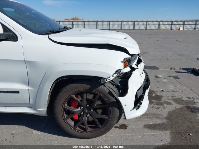 1C4RJFDJ3JC267188 Jeep Grand Cherokee Srt 4x4
