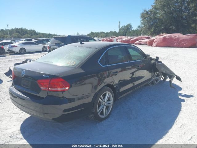 1VWBV7A36FC096071 Volkswagen Passat 2.0l Tdi Se
