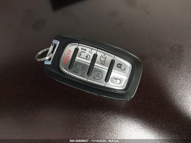 Chrysler Pacifica Red S Edition 2020 2C4RC1GG4LR140652 Image 11