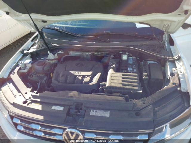 3VV3B7AX8JM047076 Volkswagen Tiguan 2.0t Se/2.0t Sel
