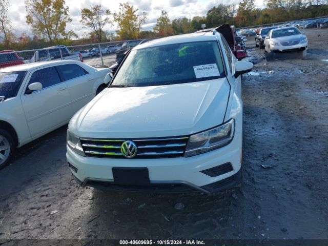 3VV3B7AX8JM047076 Volkswagen Tiguan 2.0t Se/2.0t Sel