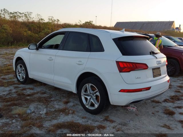 WA1ANAFY6J2218873 Audi Q5 2.0t Premium/2.0t Tech Premium
