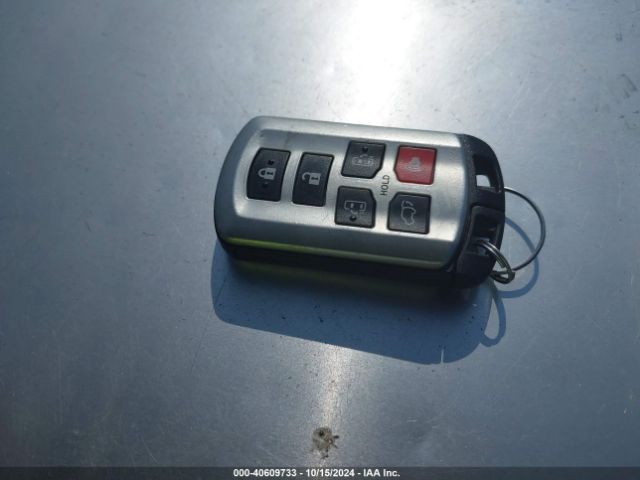 5TDDK3DC1FS112362 Toyota Sienna Limited Premium 7 Passenger