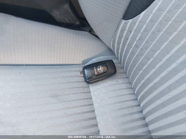 JTDKARFU1H3036987 Toyota Prius Three