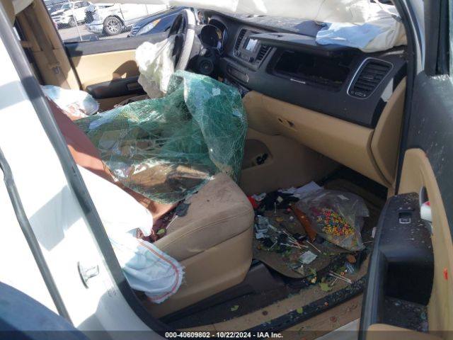 KNDMB5C19F6057848 KIA SEDONA LX