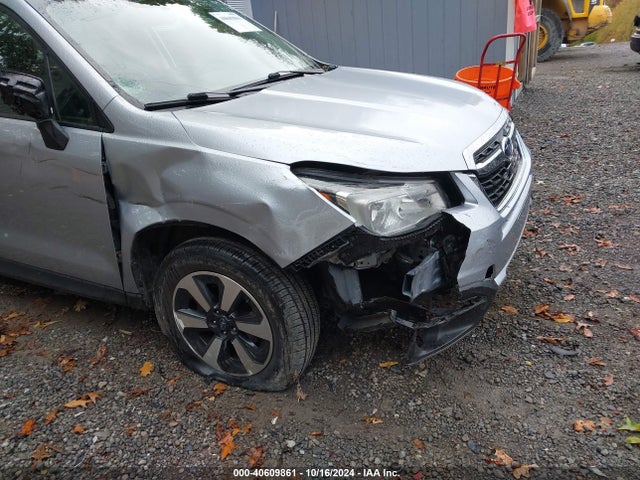Subaru Forester 2.5i Premium 2017 JF2SJAECXHH406204 Image 12