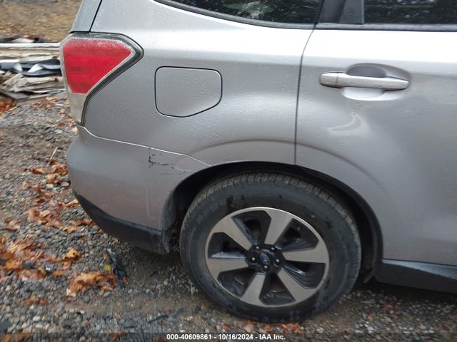 Subaru Forester 2.5i Premium 2017 JF2SJAECXHH406204 Image 19