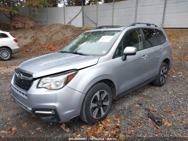 Subaru Forester 2.5i Premium 2017 JF2SJAECXHH406204 Image 2