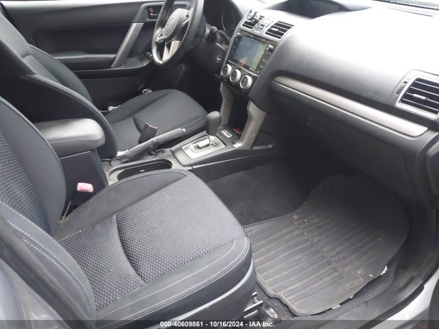 Subaru Forester 2.5i Premium 2017 JF2SJAECXHH406204 Image 5