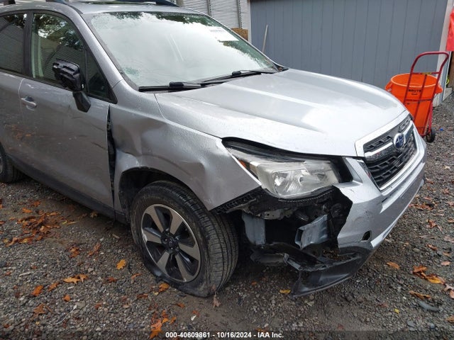 Subaru Forester 2.5i Premium 2017 JF2SJAECXHH406204 Image 6