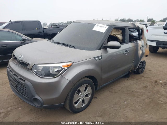 KIA Soul 2016 KNDJN2A21G7390285 Image 2