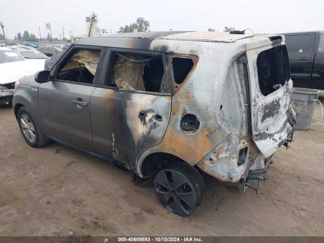 KIA Soul 2016 KNDJN2A21G7390285 Image 3