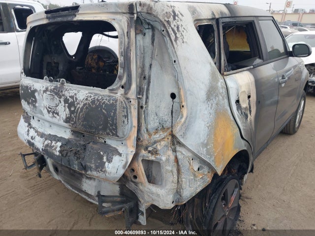 KIA Soul 2016 KNDJN2A21G7390285 Image 6