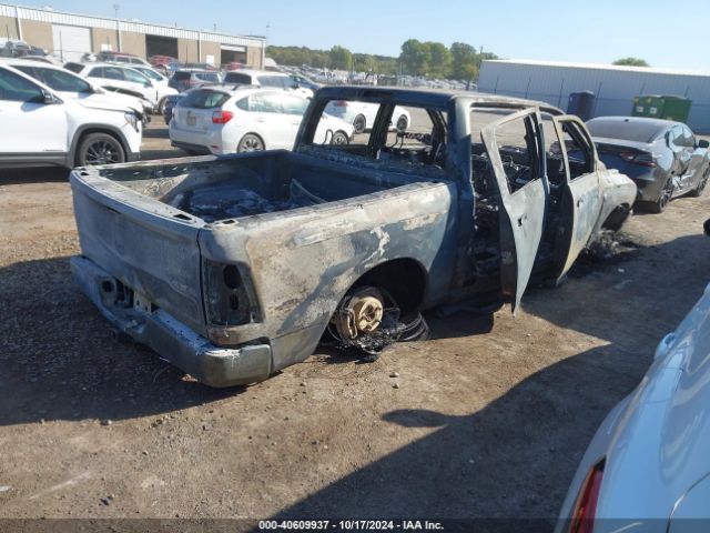 1C6RR7LT4FS687130 RAM 1500 Slt