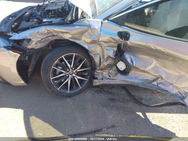 4T1T11BK1NU060802 Toyota Camry Se Awd