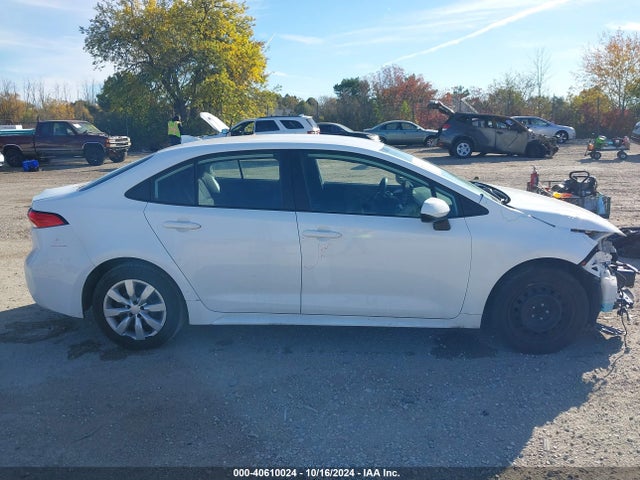 Toyota COROLLA LE 2022 5YFEPMAEXNP275813 Image 14