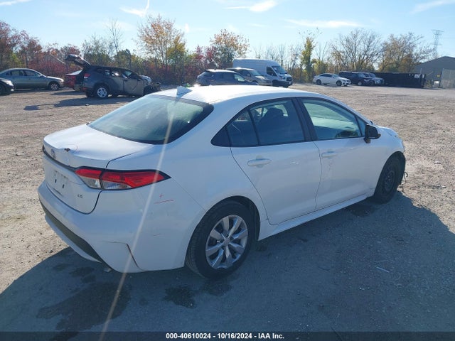Toyota COROLLA LE 2022 5YFEPMAEXNP275813 Image 4