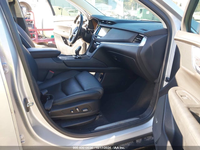 1GYKNDRS9KZ240615 Cadillac XT5 LUXURY