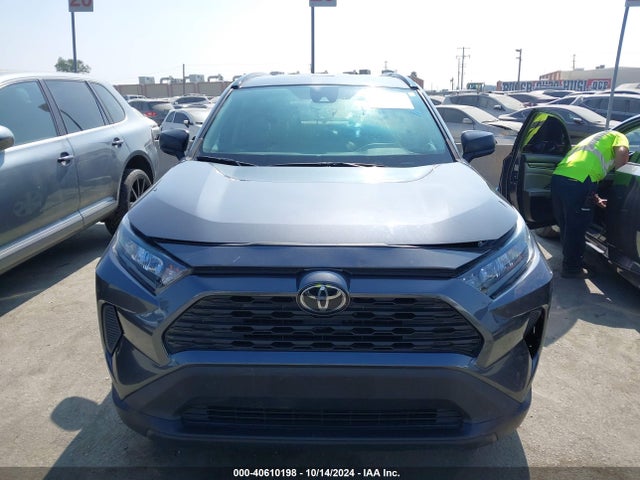 Toyota RAV4 LE 2021 2T3H1RFV9MW136118 Image 12