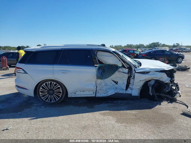 Lincoln Aviator Black Label 2023 5LM5J9XC9PGL26476 Image 12