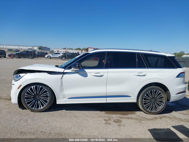 Lincoln Aviator Black Label 2023 5LM5J9XC9PGL26476 Image 13