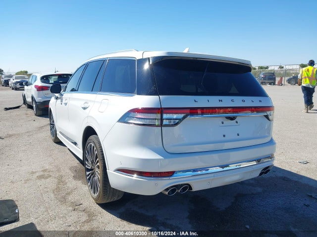 Lincoln Aviator Black Label 2023 5LM5J9XC9PGL26476 Image 3